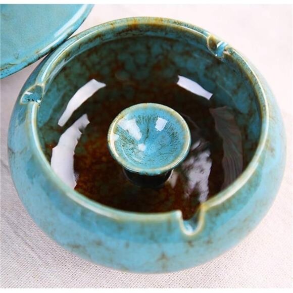 Ceramic Ashtray with Lids, Windproof,Cigarette Ashtray for Indoor or Outdoor Use - Picture 3 of 7